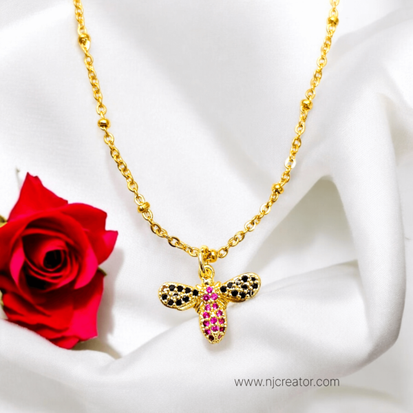 Bee Necklace | 18k Gold plated Women Necklace