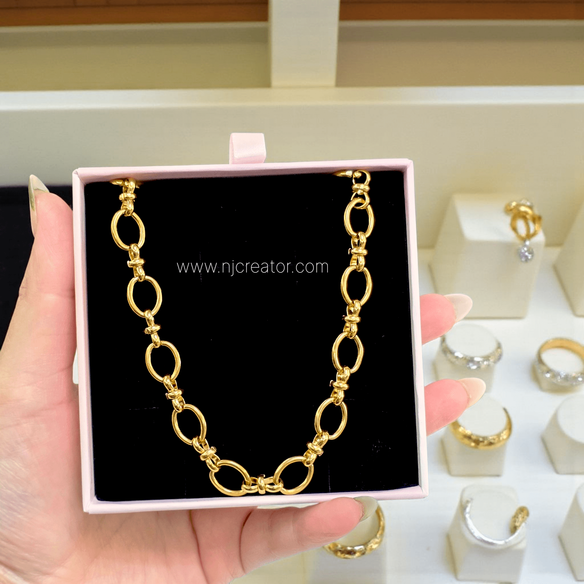 18K Gold Plated Cuban Link Chain for Women | Luxury Unisex Chain | Tarnish Resistant Jewelry CH0007