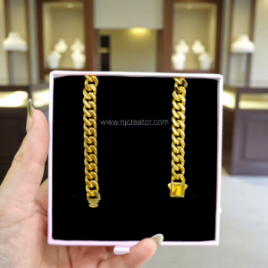 24K Gold Plated Cuban Link Chain for Men Thick & Heavy | Water-resistance | 22 " Length | CH0001